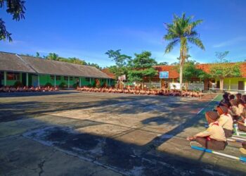 Penuh Semangat, Pramuka SMP Negeri 2 Ponjong Berlatih Materi PBB
