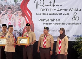 Kwarda DIY Serahkan Piagam Akreditasi Gugusdepan kepada Perwakilan dari Kwartir Cabang