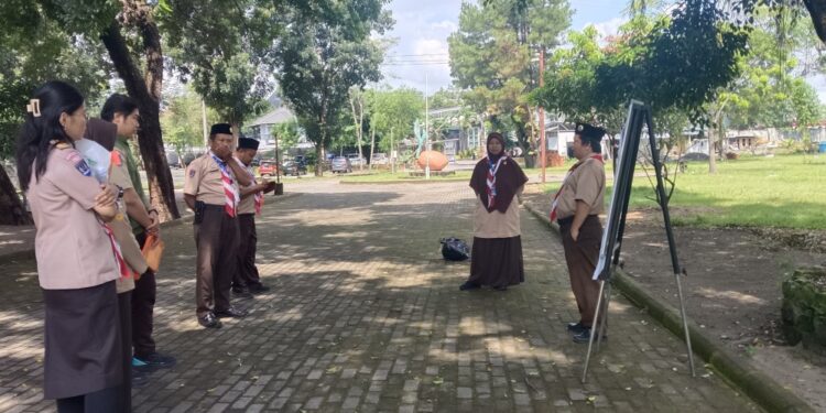 Peserta Bimtek API Kwarda DIY Praktik Membina Pramuka Penggalang dan Penegak