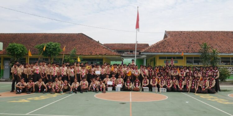 Tingkatkan Skill, Ratusan Penggalang SMPN 2 Banguntapan Ikuti Evaluasi Kepramukaan