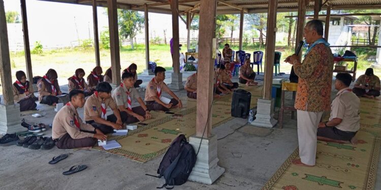 Pelatihan Keprotokolan Warnai LDK Dewan Muda Daerah Sako SPN DIY di Pusdiklat Senkom Bantul
