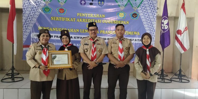SD Negeri Balirejo Terima Sertifikat Akreditasi Gugus Depan, 16 Siaga Dilantik Pramuka Istimewa