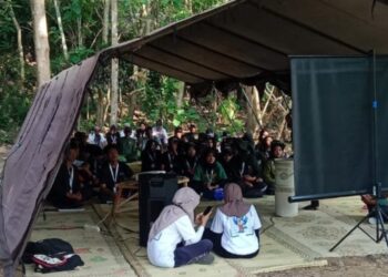 Kak Warsilah Ajak Peserta Perkemahan Wirakarya DIY 2025 Belajar Budidaya Maggot untuk Pengelolaan Sampah Organik