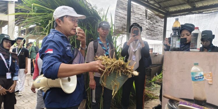 Hari Ketiga Perkemahan Wirakarya DIY 2025: Tour de Jogja Agro Park, Peserta Jelajah Teknologi Pertanian