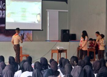 Dewan Ambalan Kalpawidya Isi MPLS 2025 SMA Negeri 1 Ngaglik dengan Sosialisasi Ekskul Kepramukaan