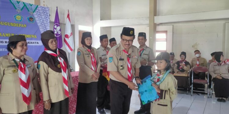 Kwarcab Kota Yogyakarta Kukuhkan 50 Pramuka Istimewa