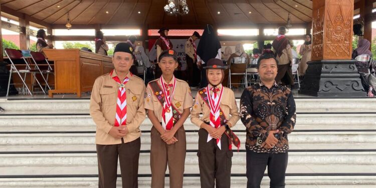 Bangga! Dua Anggota Penggalang MTsN 4 Bantul Resmi Jadi Pramuka Garuda