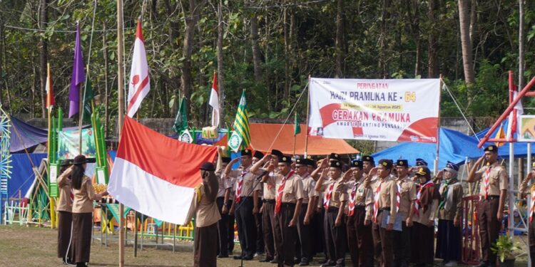 Penutupan Jambore Ranting Pengasih Tahun 2025 Dirangkai dengan Upacara Peringatan Hari Pramuka ke-64
