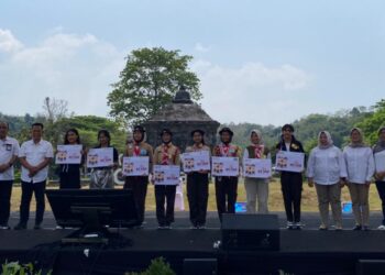 Inilah Para Juara Lomba pada Puncak Peringatan Hari Indonesia Menabung dan Bulan Literasi Keuangan 2025 di Candi Banyunibo