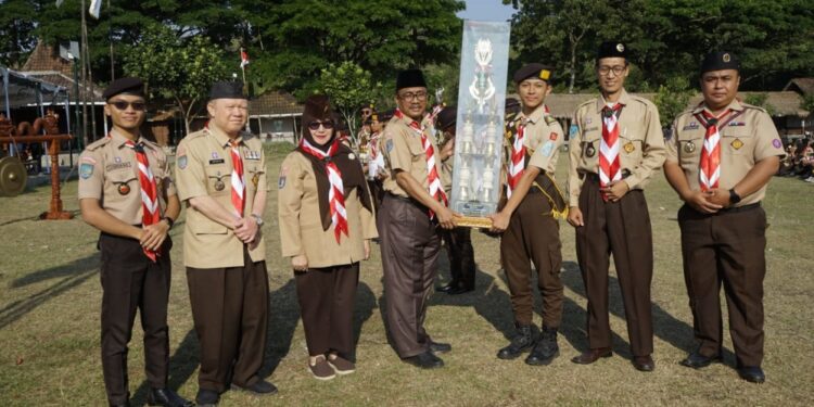 MAN 1 Yogyakarta Borong Juara dan Rebut Piala Bergilir Rektor di KSC 2025