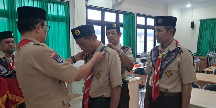 Ketua Kwarcab Kota Yogyakarta Kukuhkan Tiga Pembina Mahir