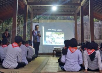 Peserta Festival Kebangsaan 2025 Antusias Mengikuti Materi Upacara Adat