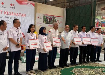 Serah Terima Alat Kesehatan untuk Klinik PMI se-DIY