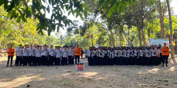 Saka Bhayangkara Seyegan Berikan Edukasi dan Praktik Pemadaman Api LPG di Perkemahan Gemilang 2026